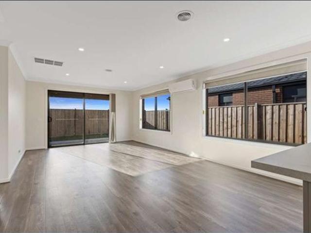 House for rent in Gem, Melbourne