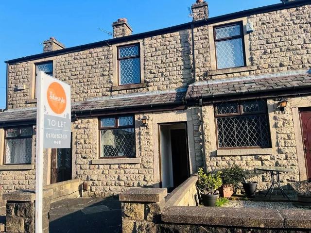 House for rent in Brownlow Fold, Lee Bank