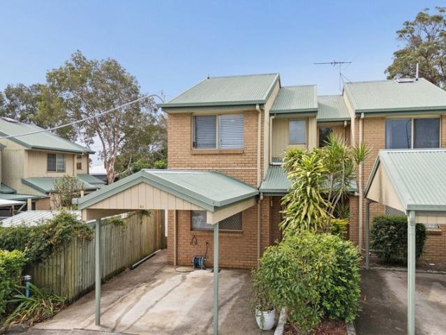 Townhouse for sale in Wynnum West, Greater Brisbane