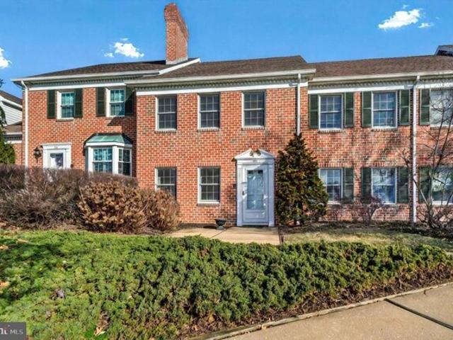 Condo for sale in York