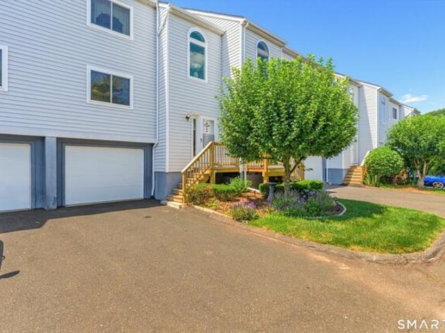 House for sale in Cromwell, Connecticut