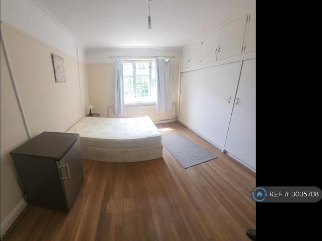 Apartment for rent in London Borough of Croydon, Purley