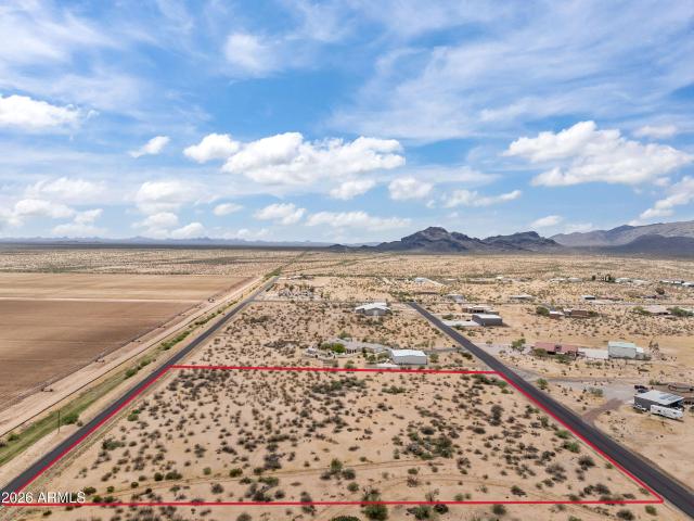 Land for sale in Aguila, Arizona