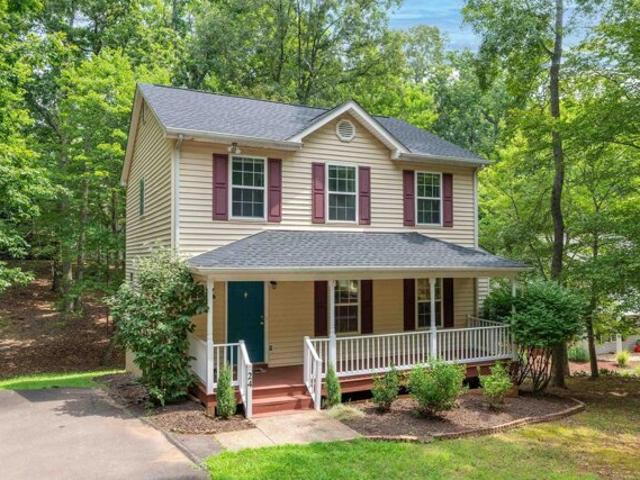 House for sale in Palmyra