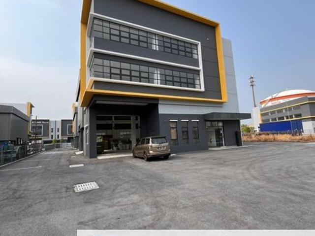 Warehouse for rent in Sendayan Village, Negeri Sembilan