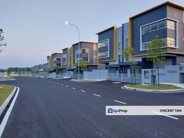 Warehouse for rent in Nilai, Negeri Sembilan