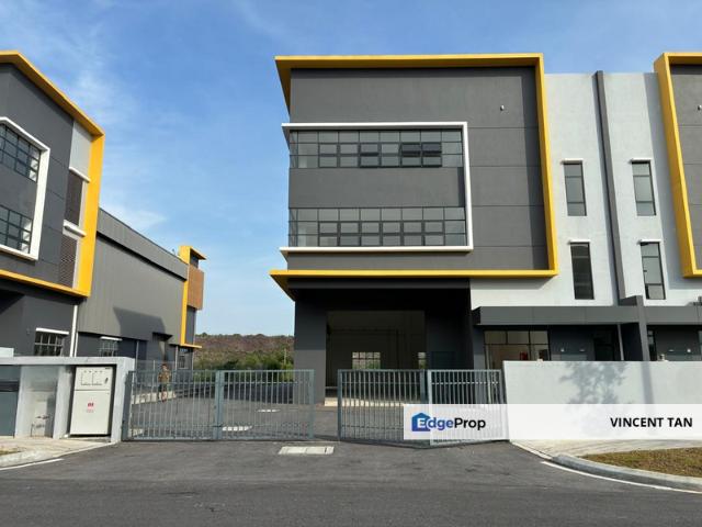 Warehouse for sale in Nilai, Negeri Sembilan