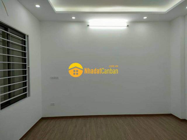 Nhà mặt phố bán