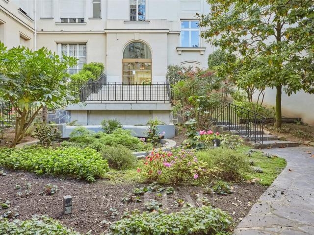 Maison vente à Paris, Île-de-France