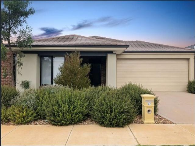 House for rent in Wynbrook, Melbourne