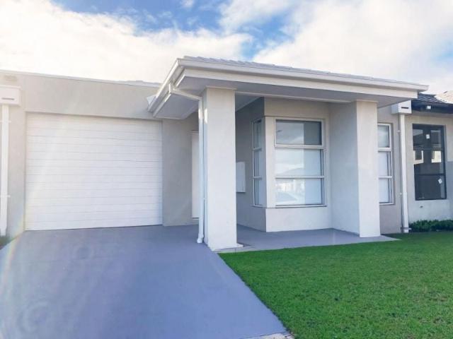 House for rent in Grand Central, Melbourne