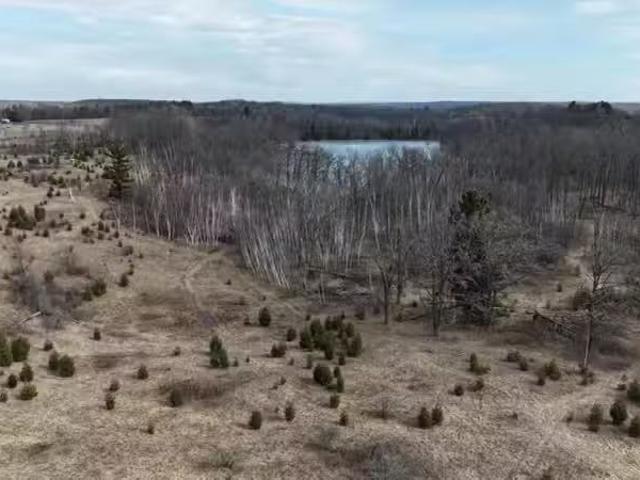 House for sale in Hudson