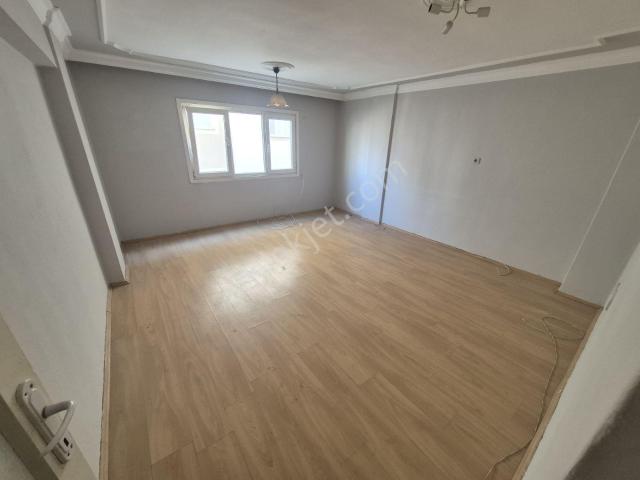Yeşilyurt, Karabağlar içerisinde kiralık mülk