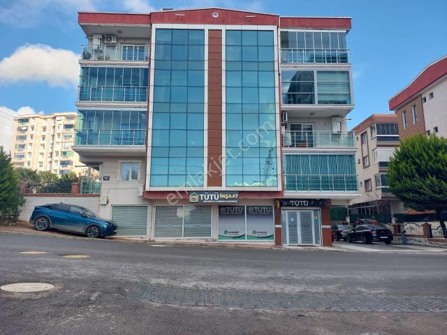 Buca, İzmir içerisinde satılık mülk