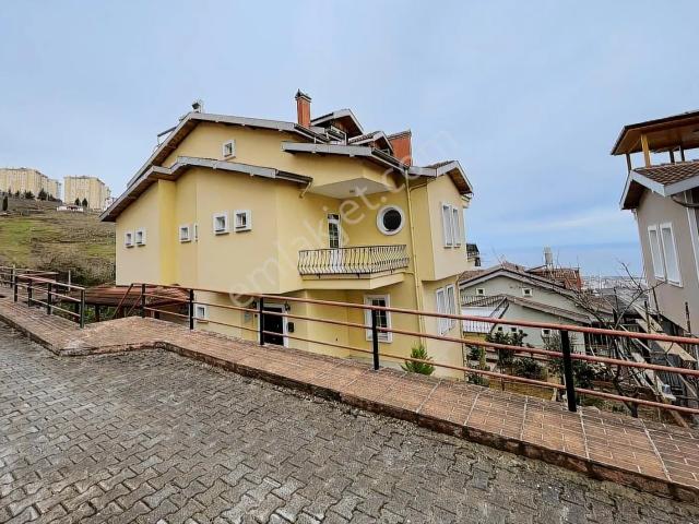 Akçaabat, Trabzon içerisinde satılık Villa