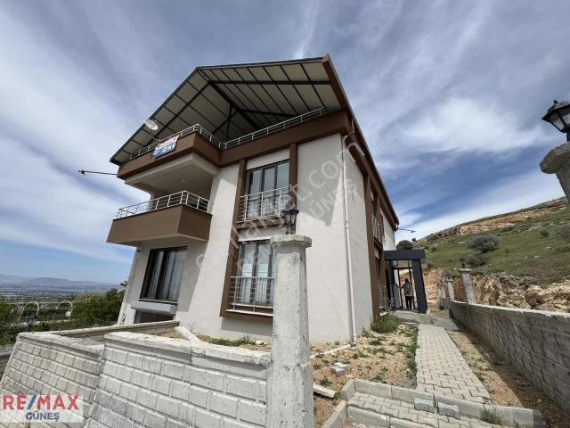 Battalgazi içerisinde satılık Villa
