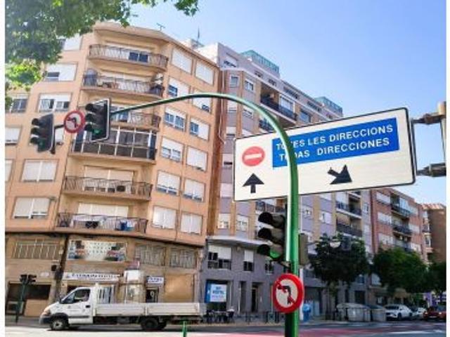 Local Comercial en venta en Elche De La Sierra, Castilla-La Mancha