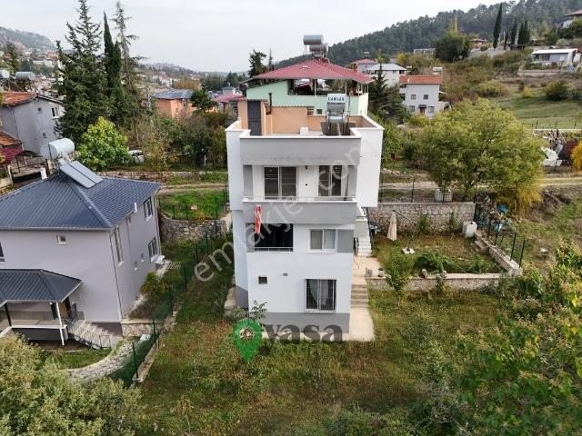 Sandallı, Toroslar içerisinde satılık Villa