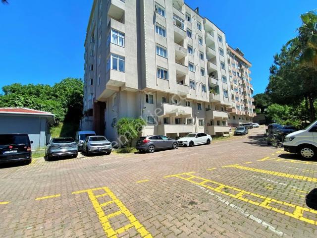 Üsküdar, İstanbul içerisinde satılık mülk