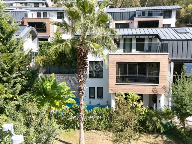 Karşıyaka, Marmaris içerisinde satılık Villa