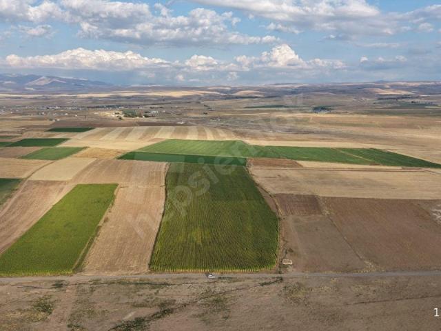 Kemerhisar, Bor içerisinde satılık Arsa