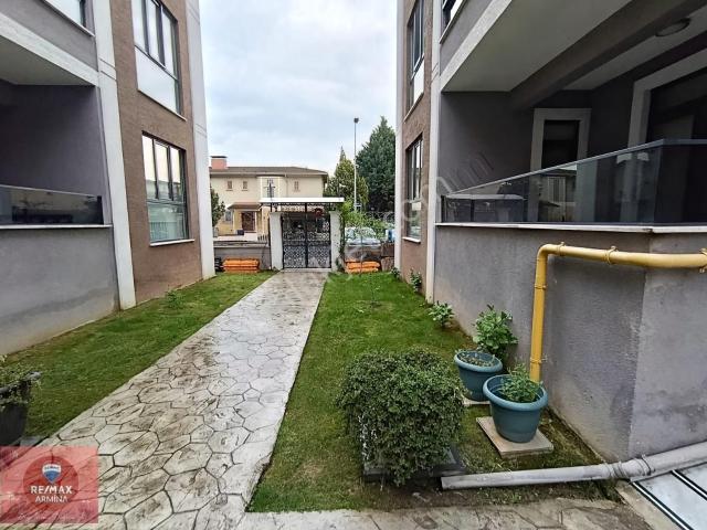 İzmit, Kocaeli içerisinde kiralık mülk