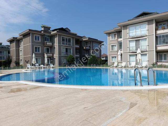 İzmit, Kocaeli içerisinde kiralık mülk