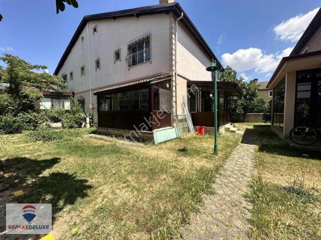İzmit, Kocaeli içerisinde satılık Villa