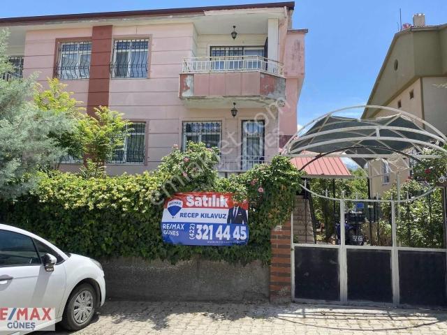 Yeşilyurt içerisinde satılık Villa