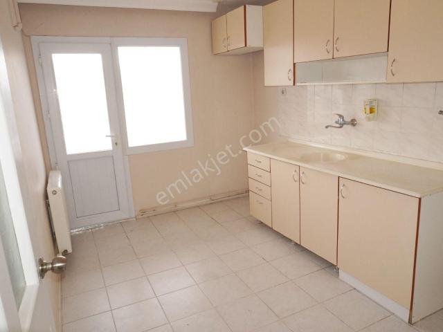 Çiğli, İzmir içerisinde kiralık mülk
