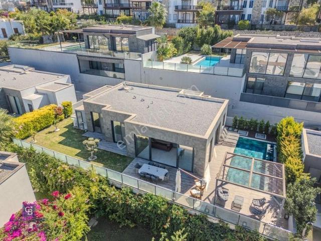 Gümüşkaya Sitesi 1. Kısım, Bodrum içerisinde kiralık Villa