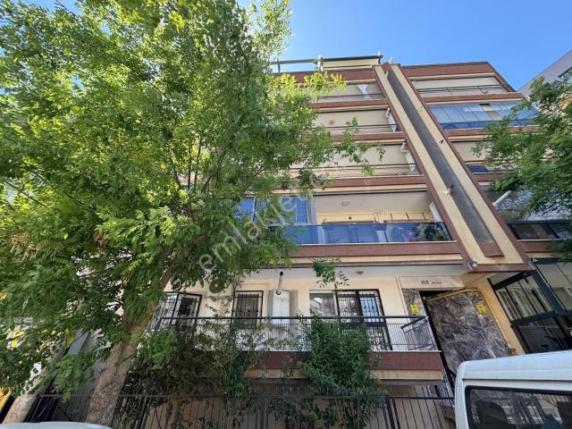 Karşiyaka, İzmir içerisinde satılık mülk