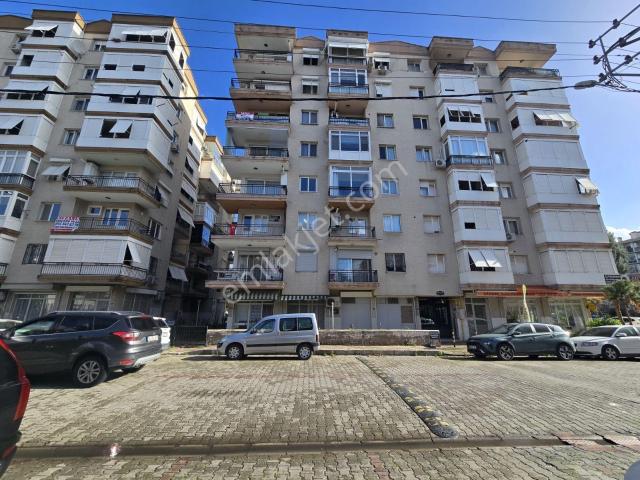 Yalı Mahallesi, Karşıyaka içerisinde satılık mülk
