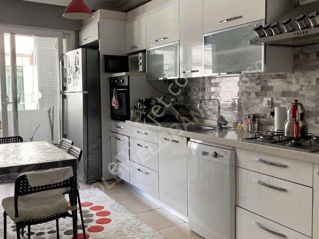 Yalı Mahallesi, Karşıyaka içerisinde satılık mülk