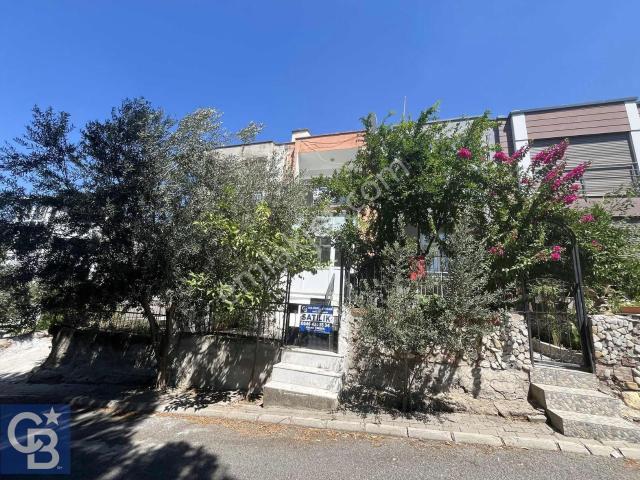 Aliağa, İzmir içerisinde satılık Villa
