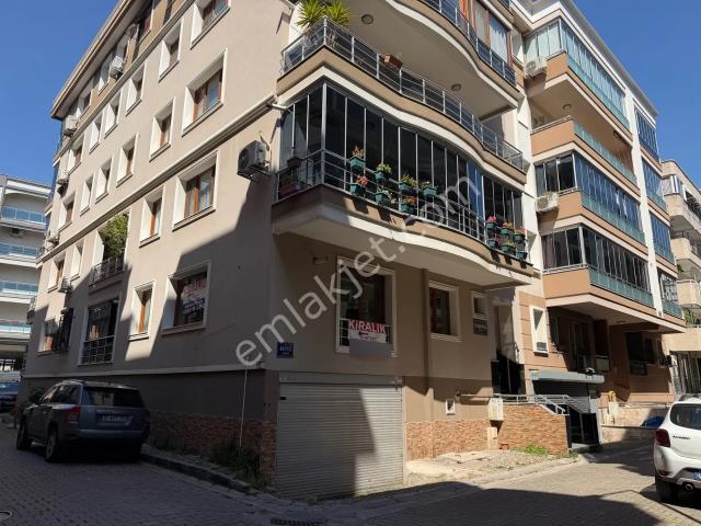 Karşiyaka, İzmir içerisinde kiralık mülk