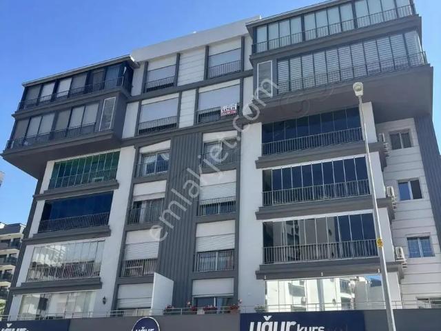 Yalı Mahallesi, Karşıyaka içerisinde satılık mülk
