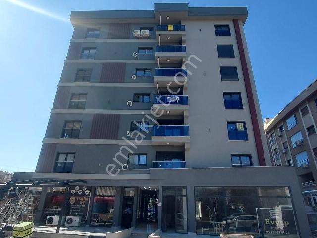 Karşiyaka, İzmir içerisinde satılık mülk