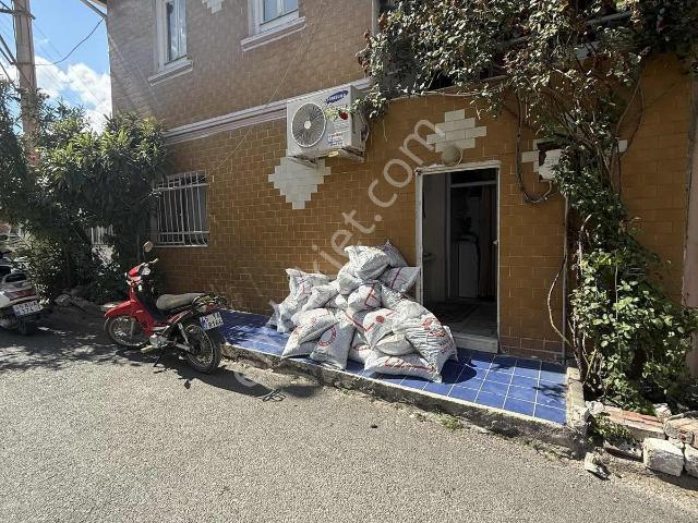Akhisar, Manisa içerisinde satılık Villa