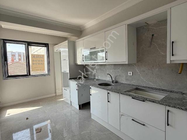 Akhisar, Manisa içerisinde satılık mülk