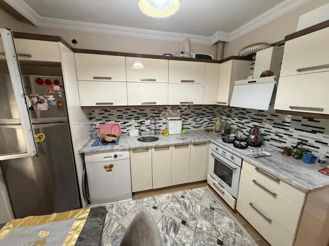 Akhisar, Manisa içerisinde satılık mülk