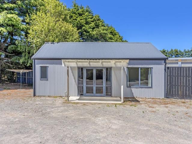 House for rent in Chaslands, Canterbury