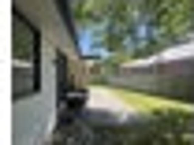 House for rent in Chaslands, Canterbury