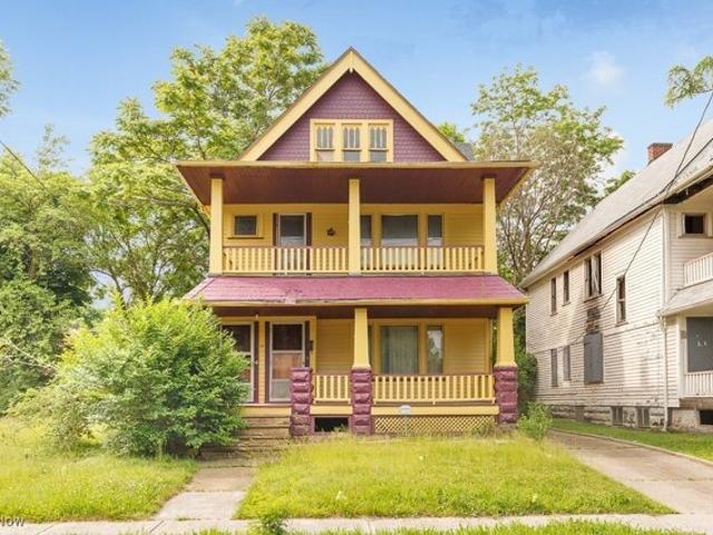 House for sale in Cleveland