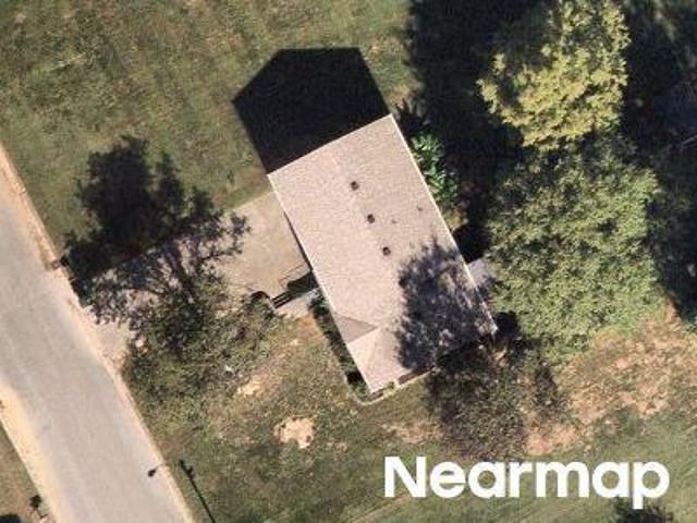 House for sale in Cecilia, Kentucky
