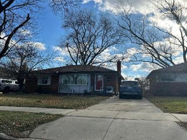 House for sale in Saint Clair Shores