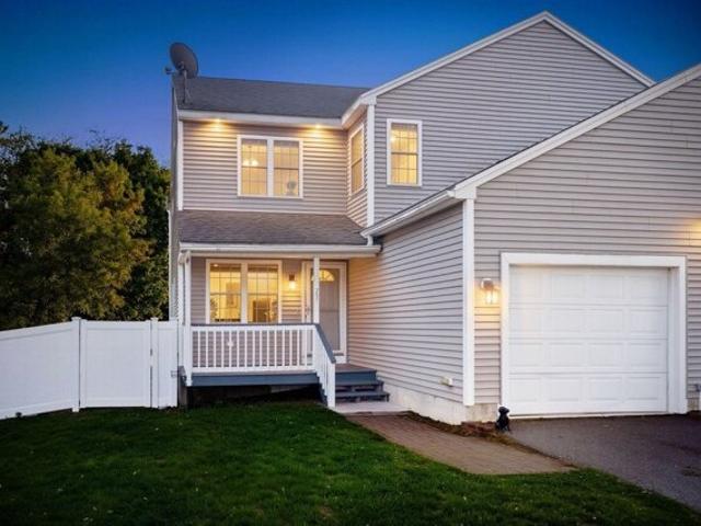 Condo for sale in North Uxbridge, Massachusetts