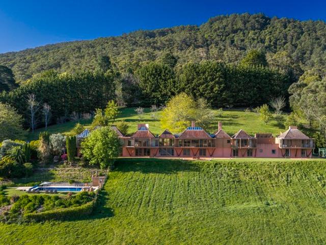 Property for sale in Launching Place, Melbourne