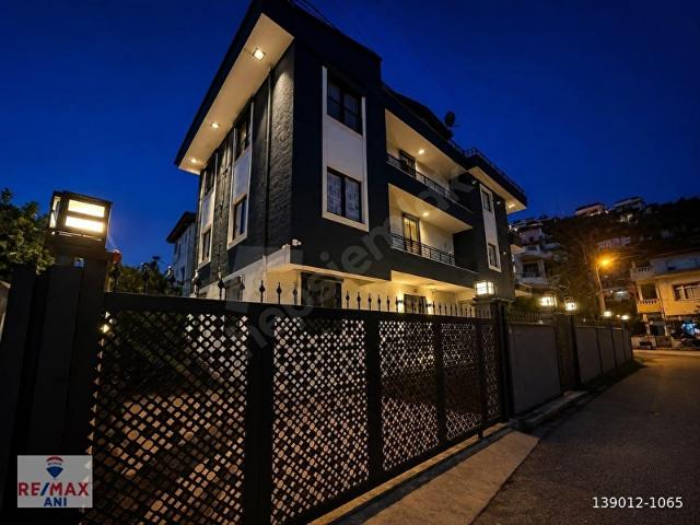 Çinarcik, Yalova içerisinde satılık Villa