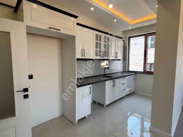 Sultaniye, Çiftlikköy içerisinde kiralık mülk